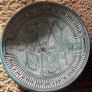 Be Hun In pottery bowl/dish  9x9.5 almost 3 inches tall with feet  perfect